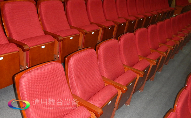 通用舞台承接广州市广铁一中报告厅舞台幕布、灯光、音响项目